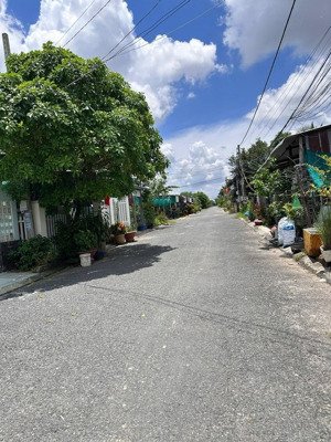 chính chủ cần bán lô đất đẹp tại khu dân cư đô thị tp tây ninh gần trung tâm, tiện ích đầy đủ