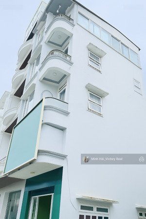 hàng hiếm !bán nhà kinh doanh thuận lợi 3 tầng mặt tiền rộng đi bộ ra chợ,đường lê quý đôn,đà lạt