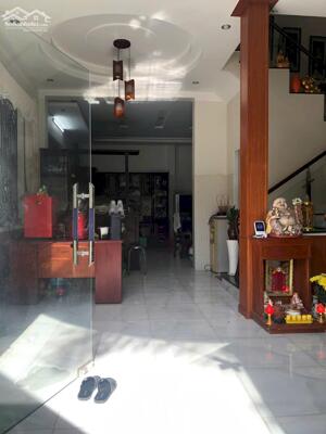 Bán nhà 1 trệt 2 lầu, 2 mặt tiền KDC Đinh Thuận, Tân Hiệp, Biên Hòa, 100m2, giá 8 tỷ 900