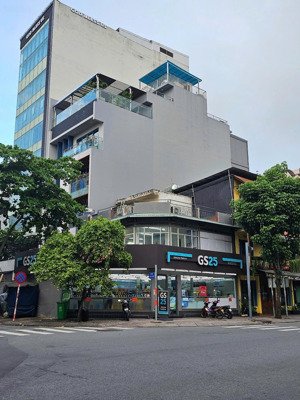 bán tòa nhà 3 lầu, hđ thuê 72tr/tháng giá chỉ 43 tỷ. lh 