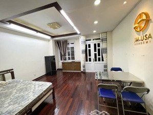 cho thuê phòng sàn gỗ khu trung sơn full nội thất, ban công lầu 1 máy giặt riêng 45m2. giá 7