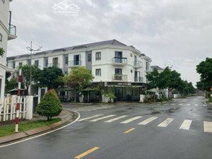 bán nhà phố - biệt thự 2 mặt tiền dự án simcity - đã có gcn - đã hoàn thiện