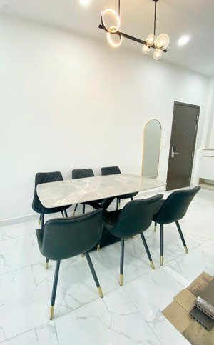 cho thuê căn hộ sân vườn vip nhất charm city thiết kế 3pn và 50m2 sân vườn thoải mái trồng cây