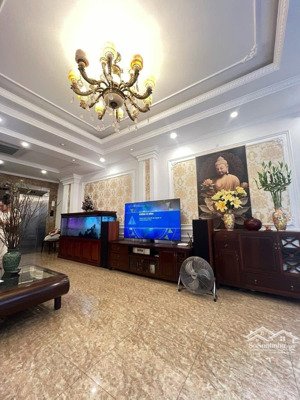 bán nhà phố thái hà , 18 tỷ , 55m2 , 6 tầng ,thang máy , ô tô , kinh doanh đỉnh cao, sinh lời.