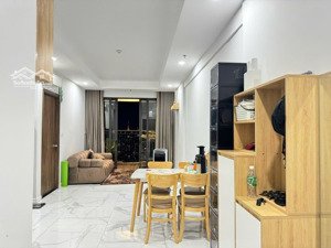 cho thuê căn 74m2 thiết kế 2 phòng ngủ 2 vệ sinh giá 10 tr full nội thất.