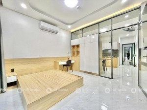 khai trương căn hộ 1 phòng ngủ cực đẹp cửa sổ ban công bao thoáng