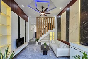 oto đỗ gần, cạnh aeon mall, phố đàm quang trung, long biên 32m2 x 5tầng nhỉnh 6tỷ còn thương lượng