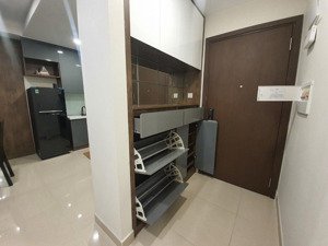 bán chcc căn 2pn và 2wc, 75m2, giá bán 5ty500, nội thất đầy đủ - liên hệ huyền