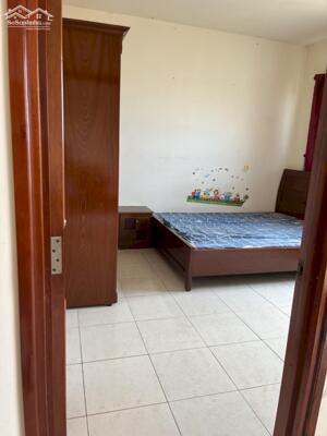 Cần cho thuê căn hộ chung cư D5, đường D5, Q. Bình Thạnh gần đại học Ngoại Thương, view thoáng mát, Diện tích 75m2, 2PN, có nội thất, giá tốt 11.5tr/tháng. LH: Trang 0938432752, Tâm 0908948090 để xem nhà thực tế.