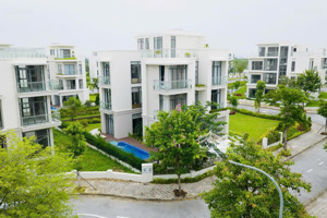 chính chủ bán gấp căn biệt thự đơn lập sân golf đồ sơn 300m2, giá 12,3 tỷ,nội thất cao cấp,sđcc