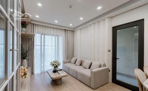 em bán căn hộ 3n2w tại the sun mễ trì. full nội thất. giá: 7.2 tỷ. sẵn sồ