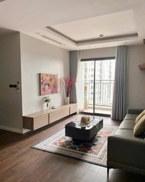 cho thuê chcc tây hồ residence - hdi võ chí công, tòa sun,2pn2wc, full nội thất,nhận nhà được luôn.