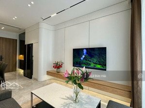 cho thuê căn hộ 2pn midtown nội thất cao cấp siêu đẹp - sắn sàng vào ở ngay . lh xem nhà em hải