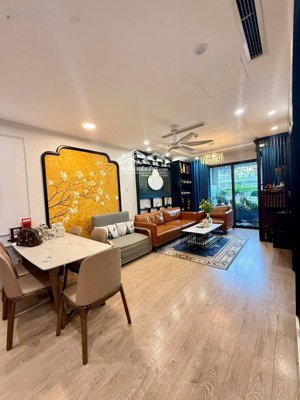 gia đình tôi cần bán gấp căn 2 ngủ chung cư florence trần hữu dực, giá 6,5 tỷ, sẵn sổ full đồ nt