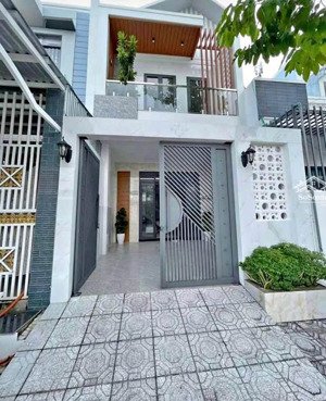 bán nhà 3 tầng hẻm lê quang định, p.1 gò vấp dt 4.5x18m vị trí đẹp