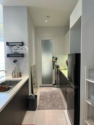 cần cho thuê cc golden mansion dt 75m2 2pn 2wc full nt giá 15tr/th lh hân