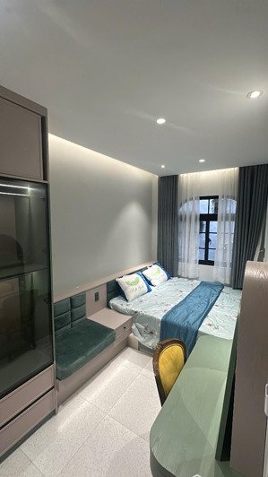 bán nhà hxh hoàng hoa thám 5.3 x 13 2 tầng btct gần q1 chỉ 9. tỷ