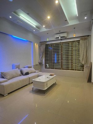 bán nhà phúc xá - ba đình 40m - 3 tầng mặt tiền 6,5m giá 5.8 tỷ