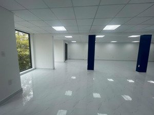 văn phòng cho thuê 150 200m², giá tốt, trung tâm đức hòa