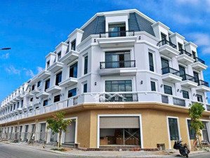 bán nhà mặt tiền bùi thị xuân - phan rang sát biển bình sơn