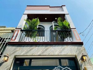 chủ gửi cần bán gấp nhà hẻm 63m²-5tỷ550 nguyễn đình chiểu p4 quận 3-đã có sổ mua bán sang tên ngay