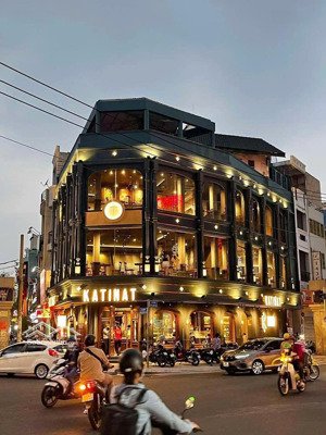 siêu hot! cho thuê mặt bằng kinh doanh phố đinh tiên hoàng, dt 250m2x5t, mặt tiền 17m, dễ nhận diện