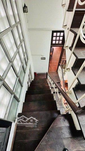 cho thuê gấp nhà mặt phố tô hiến thành, 80m2, 3 tầng, mặt tiền 6m kd mọi mô hình lh 