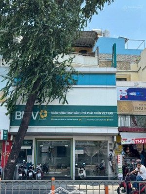 hiếm ! sp đầu tư, mặt tiền quang trung gò vấp 14x22m. 3 tầng. hđt 90tr/tháng. giá 36 tỷ