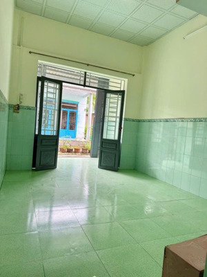 nhà ngợp siêu rẻ,nhánh đường nguyễn chi phương,chánh nghĩa