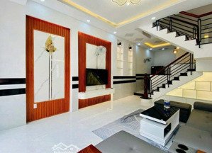 nhà đẹp 52m2 ngay nguyễn oanh, gò vấp. giá: 2 tỷ 890. có sổ riêng chính chủ, hẻm oto