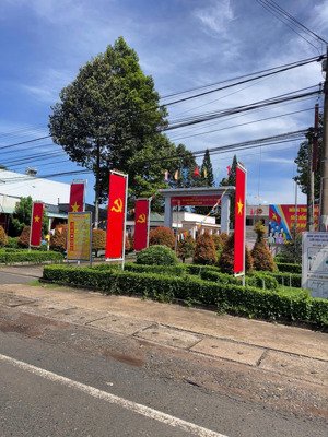 bán 150m2 thổ cư sổ riêng, ngay uỷ ban xã xuân phú,gần núi chứa chan,kcn xuân lộc, đồng nai