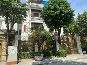 chính chủ cần bán căn biệt thự an khang vilas 220m2, mt 12m, 4 tầng 1 hầm 2 thoáng siêu đẹp 39 tỷ