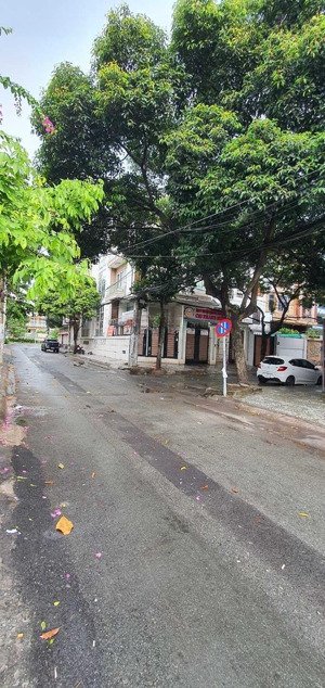 bán nhà hxh đường hồng bàng, p12, q6. dt 23x30m (600m2), giá 55 tỷ (chưa tới 100tr/1m2)