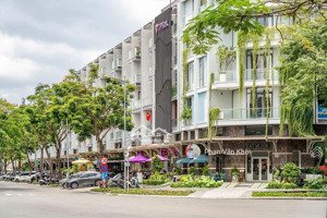 bán nhà mặt tiền nguyễn thị nhung , dt : 5x20m , nhà hoàn thiện nội thất 1 trệt 5 lầu