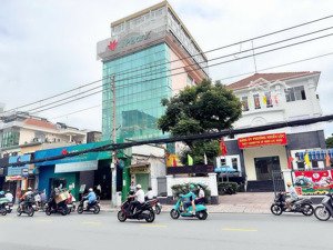 bán nhà mtkd đ.cách mạng tháng 8, q.3-180m2-chỉ 23t-dòng tiền thuê 35tr/th-ngay vòng xoay dân chủ