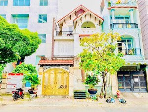 hot, biệt thự mặt tiền lê thúc hoạch 8m x 20m đúc 3.5 tấm chỉ 30 tỷ, lh: - hoàng anh