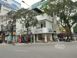 cho thuê nhà mặt phố mai hắc đế - hai bà trưng dt 200m2, lô góc mặt tiền 10m, giá thuê 100tr