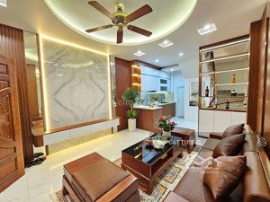 độc quyền! tôn thất tùng , ngõ thông, 10m ra ô tô, ngõ to, nhà mới, 48,5m2*5t "