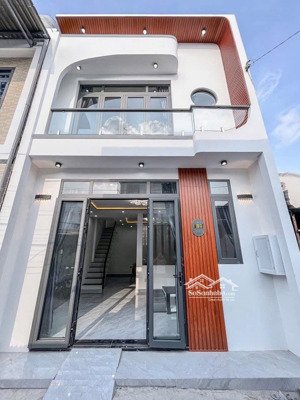 ngộp bank nhà 100m2 ở bình chánh, đường 7m giá 975 triệu