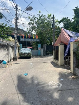 bán đất tặng nhà cách trần phú chỉ 50m, đi bộ ra biển, gần trường học, bệnh viện vinmec giá tốt