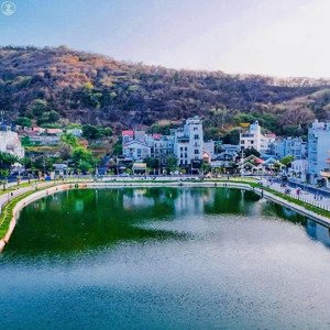 bán biệt thự dt 177m2 sát bờ hồ võ thị sáu p. 2 tp. vũng tàu lô góc cực đẹp giá 24 tỷ thương lượng