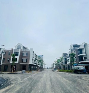 chính chủ cần tiền gấp bán căn góc 120m