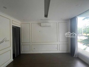 bán tòa nhà mặt phố nguyễn chí thanh, đống đa, kd, dt 90m2* 8 tầng* mt 9.4m* giá 62 tỷ