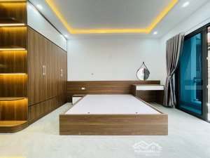 mới kính coong! 8t, thang máy, ô tô vào nhà, gần kđt tây nam linh đàm