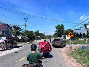 bán lô đất tại đường xóm sình phước thành, hcm gần chợ xã 300m2 giá 330tr bao sổ có 100m2 thổ