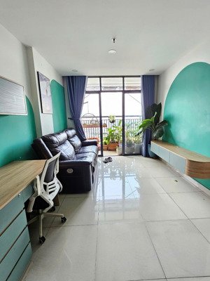 cho thuê căn góc 2 pn 2wc 76m2,cc phú đông premier,có nội thất 8,5tr/tháng.lh : 