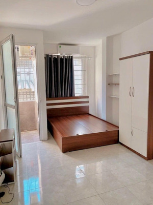 tòa ccmn trung tâm nhiều trường đại học lớn diện tích 77m mặt tiền 6m xây 7 tầng thang máy hiện đại