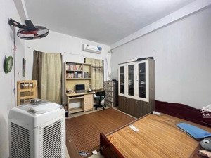 bán gấp nhà, mặt ngõ chu huy mân, long biên, sổ đỏ sẵn