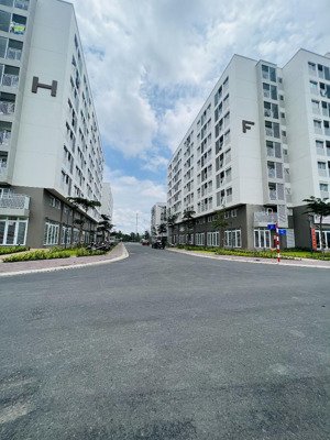 cho thuê shophouse trệt lầu khu nam long 2 central lake