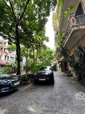 toà văn phòng nguyễn thị định trước nhà công viên 107m2 x 7 tầng mt 7.5m, giá 43 tỷ cầu giấy